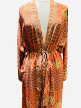 Load image into Gallery viewer, Vintage Silk Long Robe