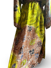 Load image into Gallery viewer, Vintage Silk Robe
