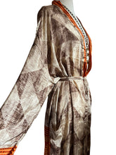 Load image into Gallery viewer, Vintage Silk Long Robe