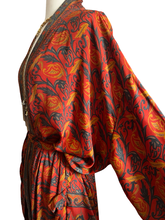 Load image into Gallery viewer, Vintage Silk Long Robe