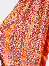 Load image into Gallery viewer, Vintage Silk Robe