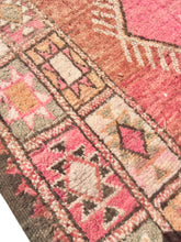 Load image into Gallery viewer, Boujaad Coral + Pink Rug 6’7”x11’8