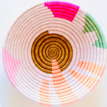 Load image into Gallery viewer, Coral + Fuchsia Abstract Plateau Bowl