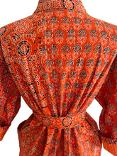 Load image into Gallery viewer, Kantha Robe Reversible