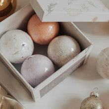 Load image into Gallery viewer, Bath Bomb Boxed Set/4