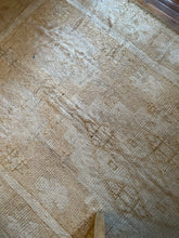 Load image into Gallery viewer, Vintage Faded Natural + Cream Boujaad