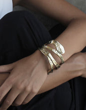 Load image into Gallery viewer, Drift Brass Cuff