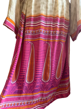 Load image into Gallery viewer, Vintage Silk Robe