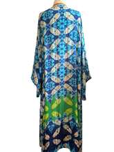 Load image into Gallery viewer, Vintage Silk Long Robe
