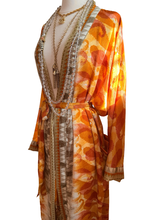 Load image into Gallery viewer, Vintage Silk Robe