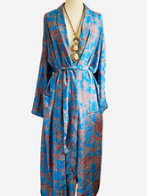 Load image into Gallery viewer, Vintage Silk Robe