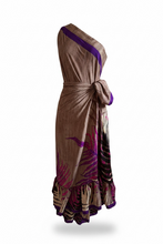 Load image into Gallery viewer, Vintage Silk Sari Sarong