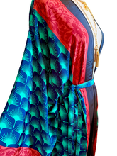 Load image into Gallery viewer, Vintage Silk Robe