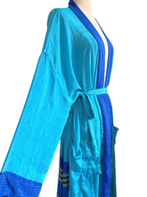 Load image into Gallery viewer, Vintage Silk Robe