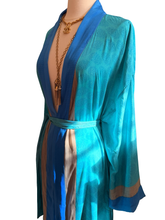 Load image into Gallery viewer, Vintage Silk Robe