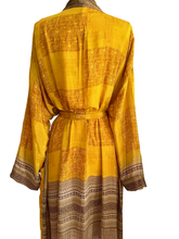 Load image into Gallery viewer, Vintage Silk Robe