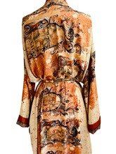 Load image into Gallery viewer, Vintage Silk Robe