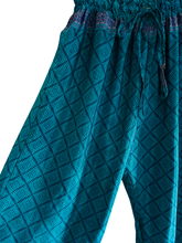 Load image into Gallery viewer, Vintage Silk Lounge Set S/M