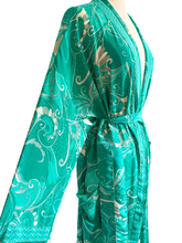 Load image into Gallery viewer, Vintage Silk Robe