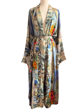 Load image into Gallery viewer, Vintage Silk Robe