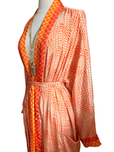 Load image into Gallery viewer, Vintage Silk Robe