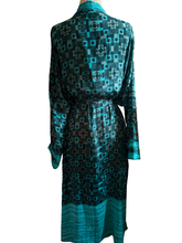 Load image into Gallery viewer, Vintage Silk Long Robe