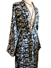 Load image into Gallery viewer, Vintage Silk Long Robe