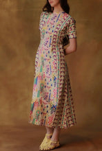Load image into Gallery viewer, Museum Walk Dress