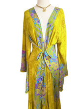 Load image into Gallery viewer, Vintage Silk Long Robe