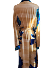 Load image into Gallery viewer, Vintage Silk Robe