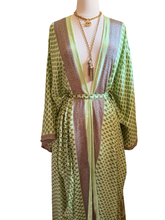 Load image into Gallery viewer, Vintage Silk Robe