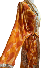 Load image into Gallery viewer, Vintage Silk Robe