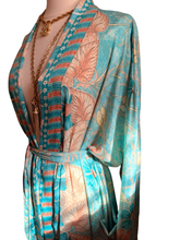 Load image into Gallery viewer, Vintage Silk Robe