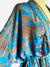 Load image into Gallery viewer, Vintage Silk Robe