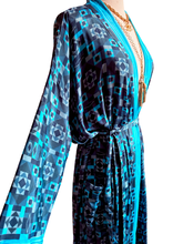Load image into Gallery viewer, Vintage Silk Long Robe