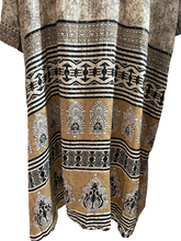 Load image into Gallery viewer, Vintage Silk Long Robe