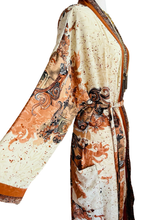 Load image into Gallery viewer, Vintage Silk Robe