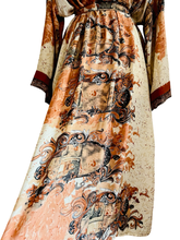 Load image into Gallery viewer, Vintage Silk Robe