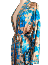 Load image into Gallery viewer, Vintage Silk Robe