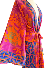 Load image into Gallery viewer, Vintage Silk Long Robe