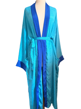 Load image into Gallery viewer, Vintage Silk Robe