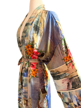 Load image into Gallery viewer, Vintage Silk Robe