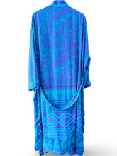 Load image into Gallery viewer, Vintage Silk Robe