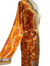 Load image into Gallery viewer, Vintage Silk Robe