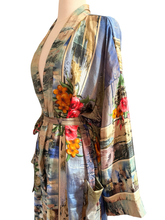 Load image into Gallery viewer, Vintage Silk Robe