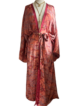 Load image into Gallery viewer, Vintage Silk Robe