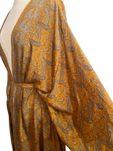 Load image into Gallery viewer, Vintage Silk Long Robe