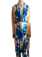 Load image into Gallery viewer, Vintage Silk Robe