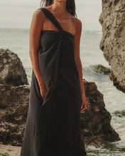 Load image into Gallery viewer, Pia Maxi Dress Black