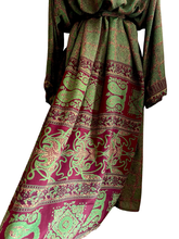 Load image into Gallery viewer, Vintage Silk Robe